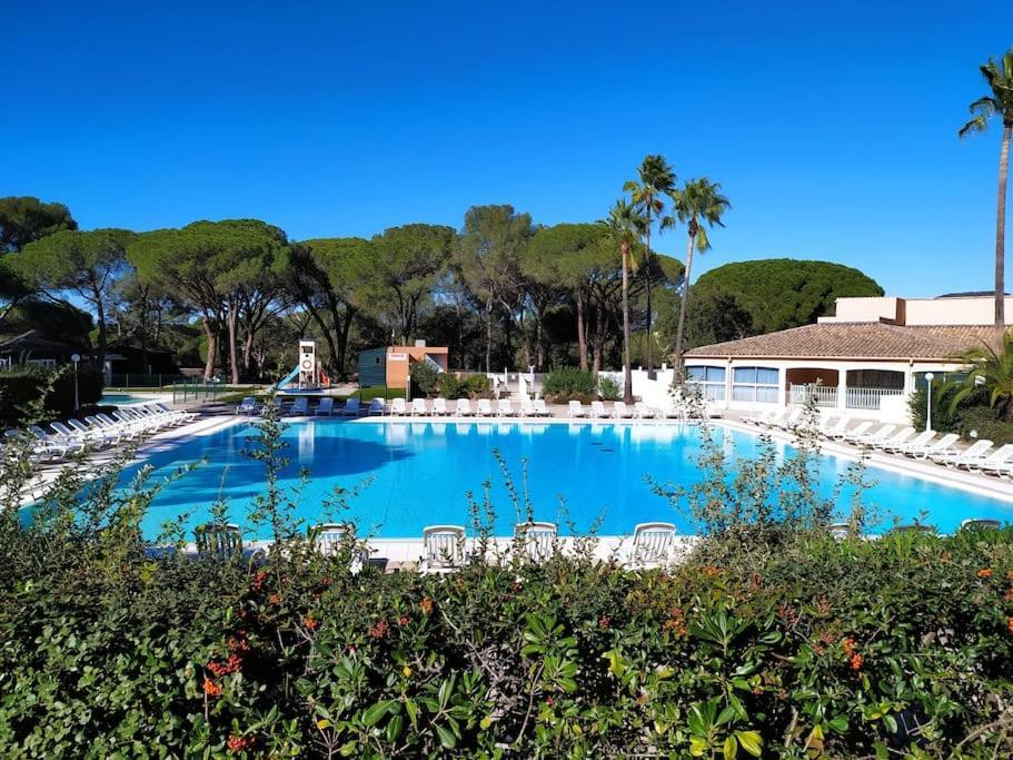 شقة Ideal Saint Raphael Piscine Clim Parking المظهر الخارجي الصورة